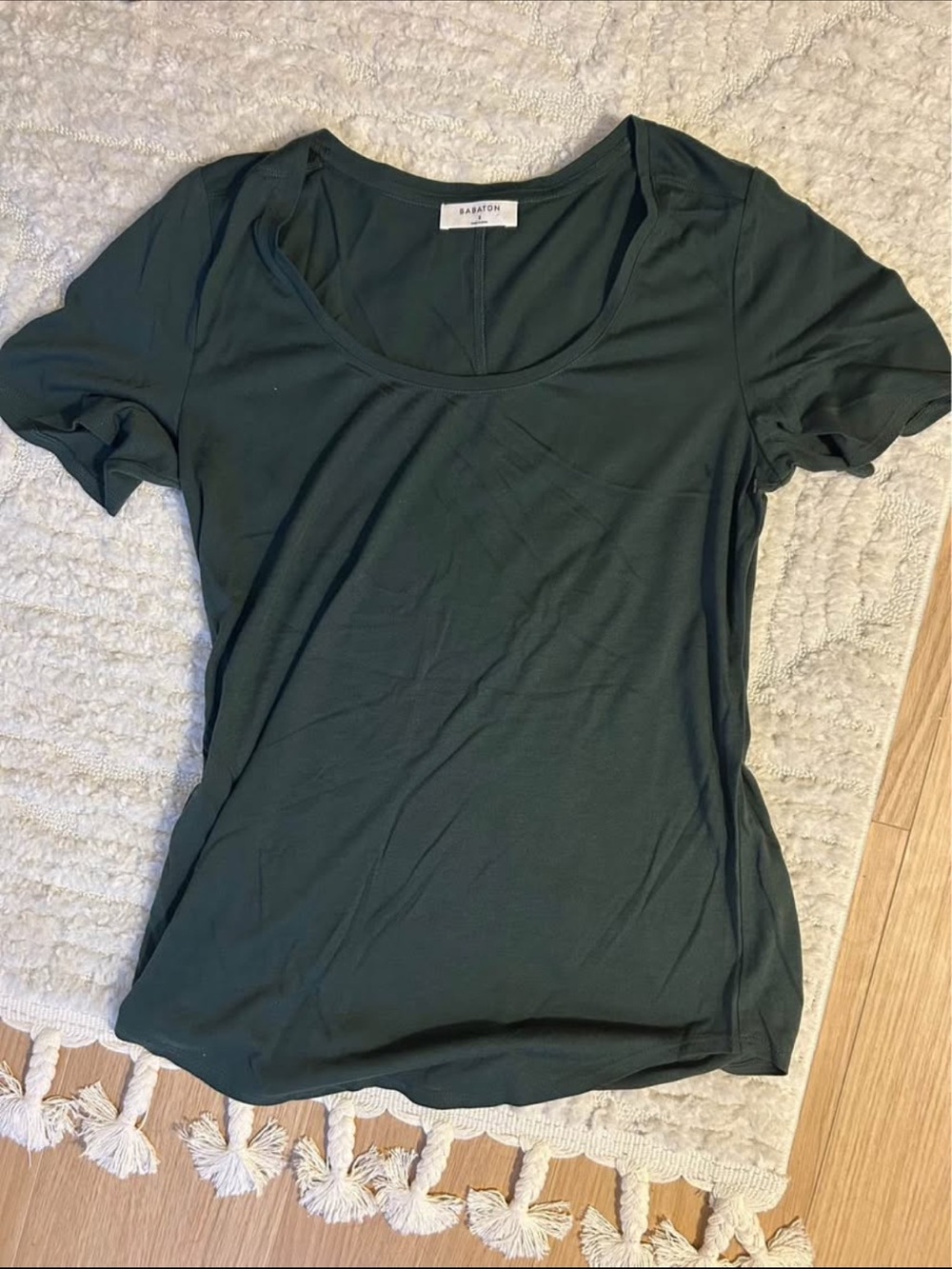 Babaton Short Sleeve Scoop Tee — Forest Green